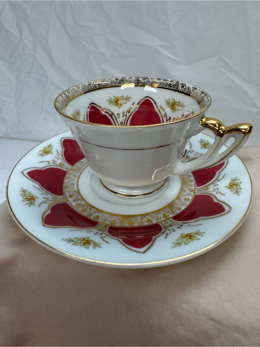 Vintage Red Gold Tea Cup and Saucer Geometric Floral, Ucagco Japan, Excellent